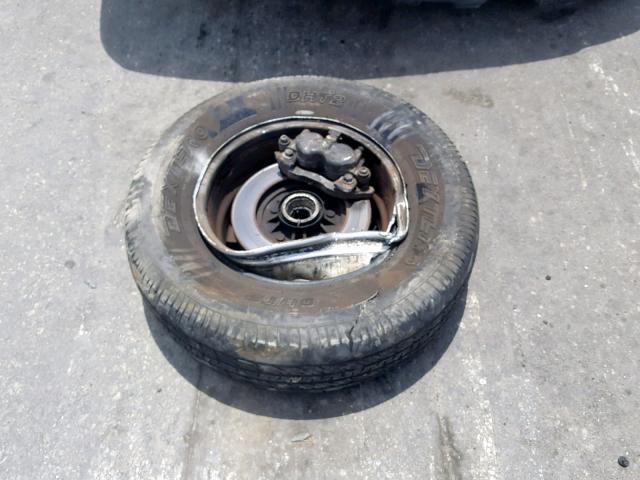 5LMRU27L9WLJ61437 - 1998 LINCOLN NAVIGATOR 银色 照片 10