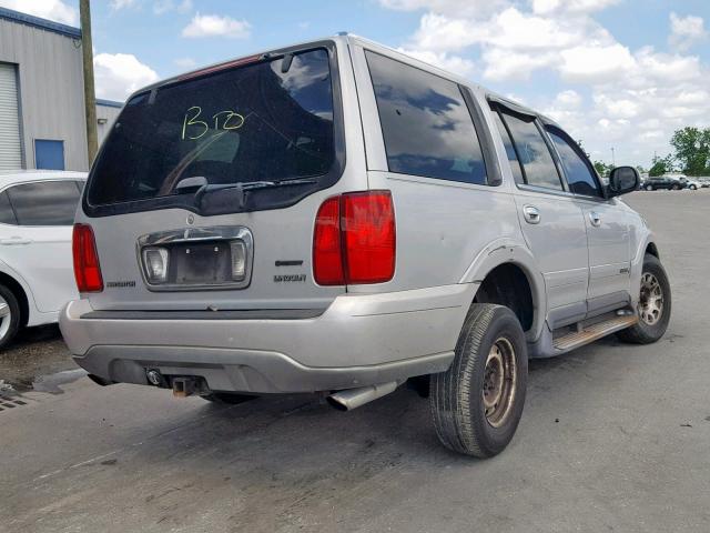 5LMRU27L9WLJ61437 - 1998 LINCOLN NAVIGATOR 银色 照片 4