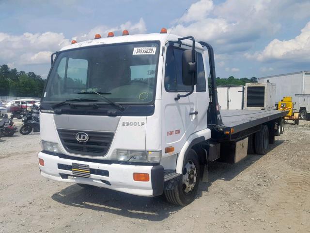 JNALC80H77AK60217 - 2007 NISSAN DIESEL UD2300 WHITE photo 2