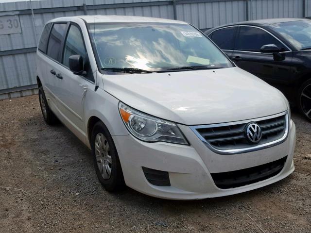 2V4RW4D16AR395251 - 2010 VOLKSWAGEN ROUTAN S WHITE photo 1