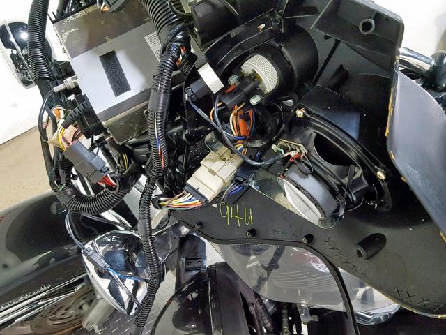 1HD1FC4117Y721039 - 2007 HARLEY-DAVIDSON FLHTCUI BLACK photo 16