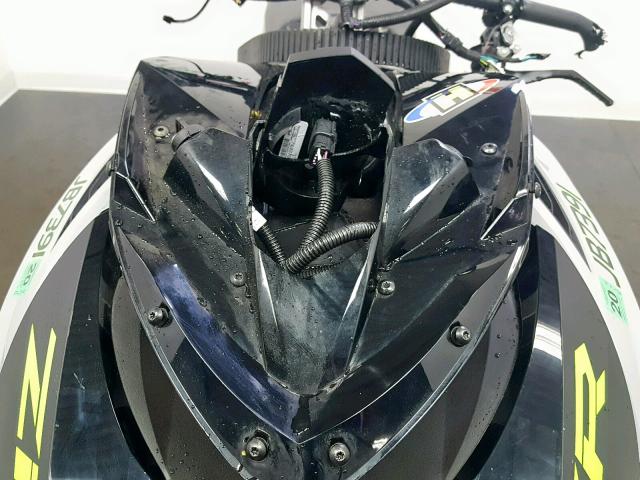 4UF18SNW9JT115775 - 2018 ARCT ZR 6000 GRAY photo 12