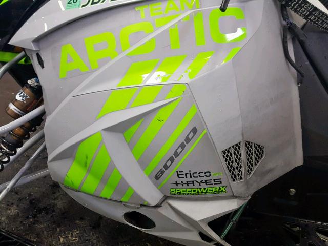 4UF18SNW9JT115775 - 2018 ARCT ZR 6000 GRAY photo 18