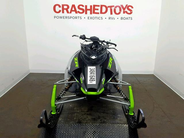 4UF18SNW9JT115775 - 2018 ARCT ZR 6000 GRAY photo 2