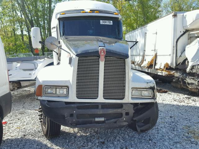 1XKADB9X52J891800 - 2002 KENWORTH CONSTRUCTI WHITE photo 7