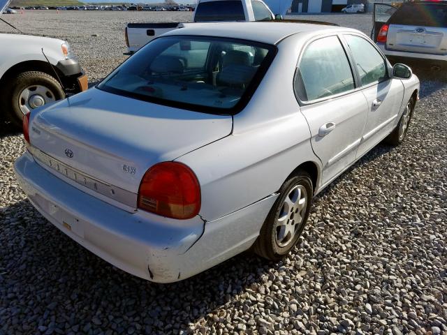 KMHWF35V4YA217499 - 2000 HYUNDAI SONATA GLS  photo 4