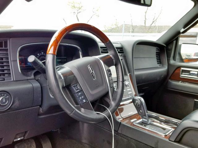 5LMJJ3JT5HEL13080 - 2017 LINCOLN NAVIGATOR 黑色 照片 9