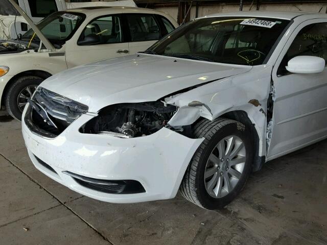 1C3BC1FG7BN552437 - 2011 CHRYSLER 200 TOURIN WHITE photo 9