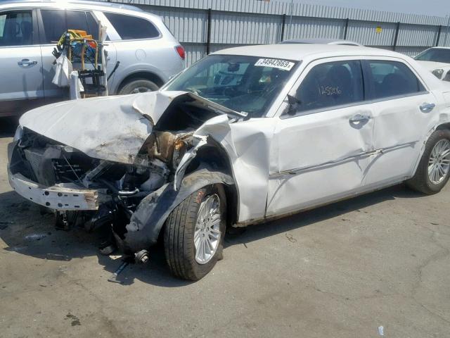 2C3CA4CD6AH191313 - 2010 CHRYSLER 300 TOURIN WHITE photo 9