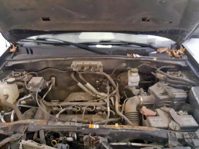 1FMCU02Z48KA05632 - 2008 FORD ESCAPE XLS GRAY photo 7