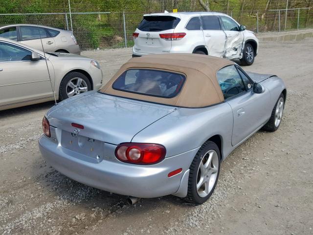 JM1NB353320225147 - 2002 MAZDA MX-5 MIATA SILVER photo 4