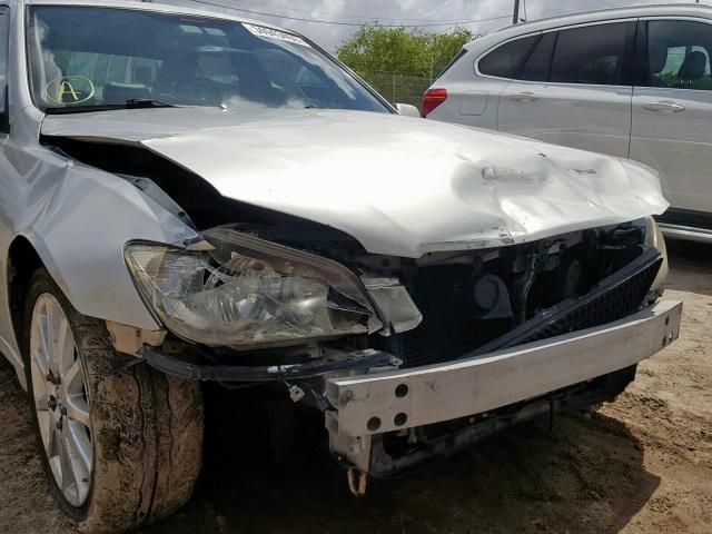 JTHBD192040085045 - 2004 LEXUS IS 300 SILVER photo 9