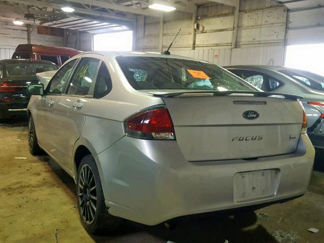 1FAHP3GN4AW169332 - 2010 FORD FOCUS SES SILVER photo 3