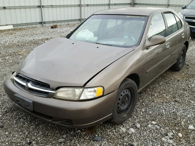 1N4DL01D7XC127160 - 1999 NISSAN ALTIMA XE TAN photo 2