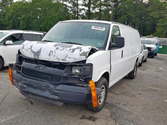 1GCZGGAA9A1117476 - 2010 CHEVROLET EXPRESS G2 WHITE photo 2