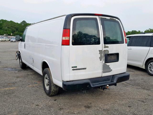 1GCZGGAA9A1117476 - 2010 CHEVROLET EXPRESS G2 WHITE photo 3