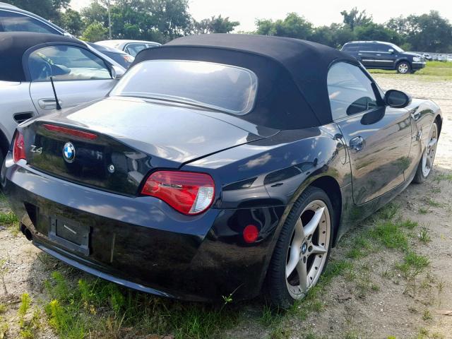 4USBU53588LX04601 - 2008 BMW Z4 3.0SI BLACK photo 4