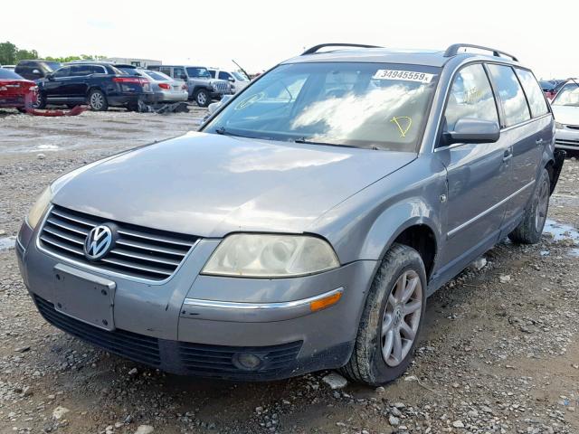 WVWVD63BX4E027547 - 2004 VOLKSWAGEN PASSAT GLS GRAY photo 2