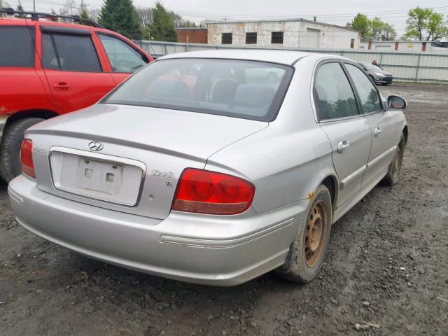 KMHWF25H65A209498 - 2005 HYUNDAI SONATA GL SILVER photo 4