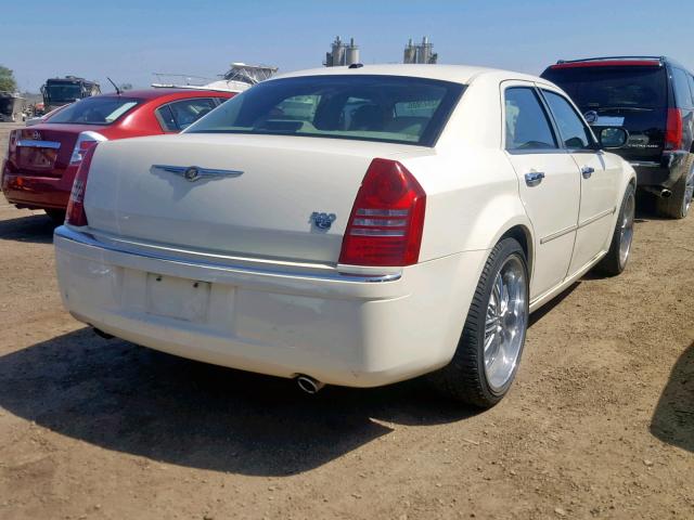 2C3KA63H57H627149 - 2007 CHRYSLER 300C CREAM photo 4