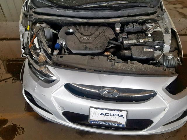 KMHCT4AE4GU105130 - 2016 HYUNDAI ACCENT SE SILVER photo 7