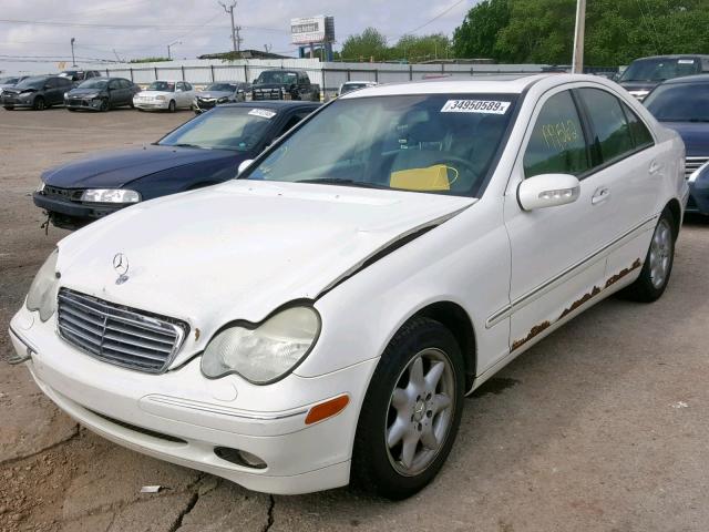 WDBRF61J62F248445 - 2002 MERCEDES-BENZ C 240 WHITE photo 2