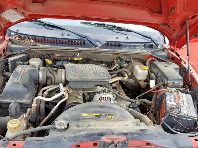 1D7HE58N75S224286 - 2005 DODGE DAKOTA QUA RED photo 7