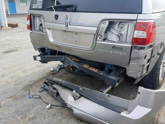 5LMFU27549LJ00814 - 2009 LINCOLN NAVIGATOR ვერცხლისფერი ფოტო 9