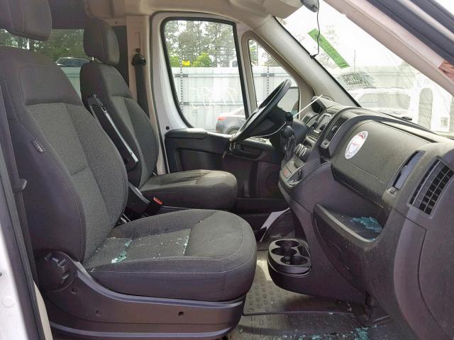 3C6TRVPG8FE520263 - 2015 RAM PROMASTER WHITE photo 5