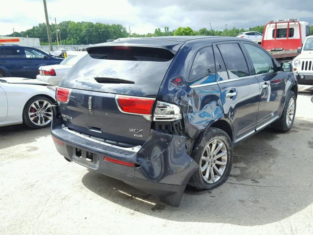 2LMDJ8JK4EBL09053 - 2014 LINCOLN MKX BLUE photo 4