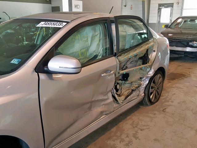 KNAFW4A39D5693102 - 2013 KIA FORTE SX SILVER photo 9