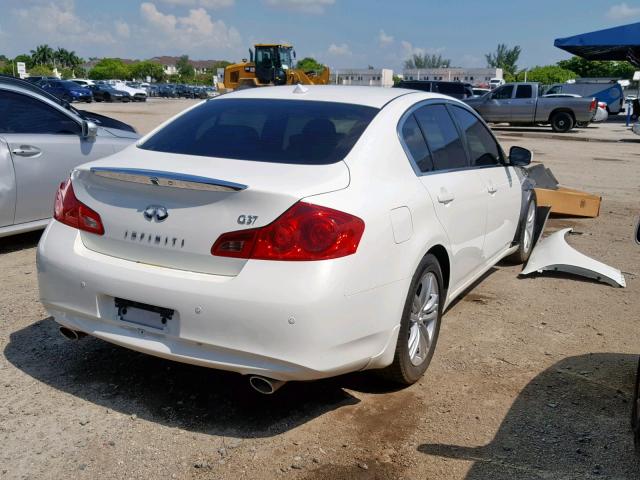 JN1CV6AP7DM724833 - 2013 INFINITI G37 BASE WHITE photo 4