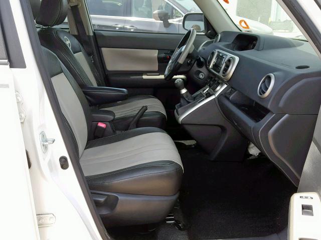 JTLKE50E591075663 - 2009 TOYOTA SCION XB 白色 照片 5