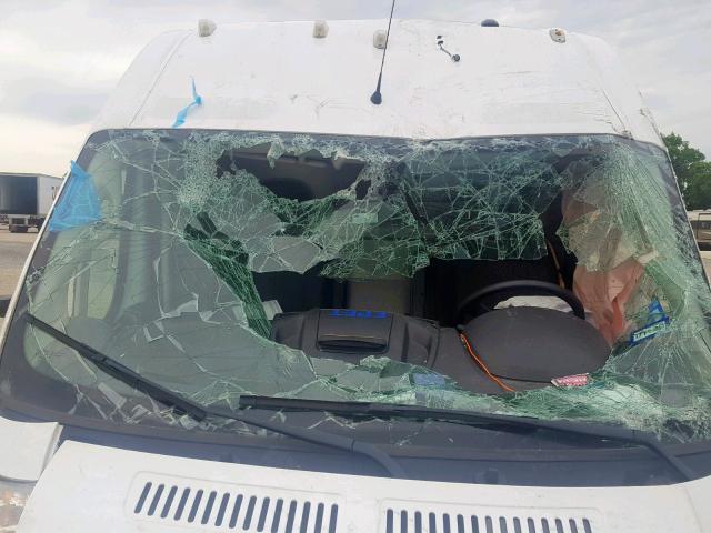 3C6TRVDG6HE550286 - 2017 RAM PROMASTER 白色 照片 9