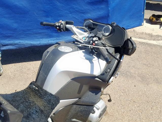 WB10A1308JZ467031 - 2018 BMW R1200 RT SILVER photo 5