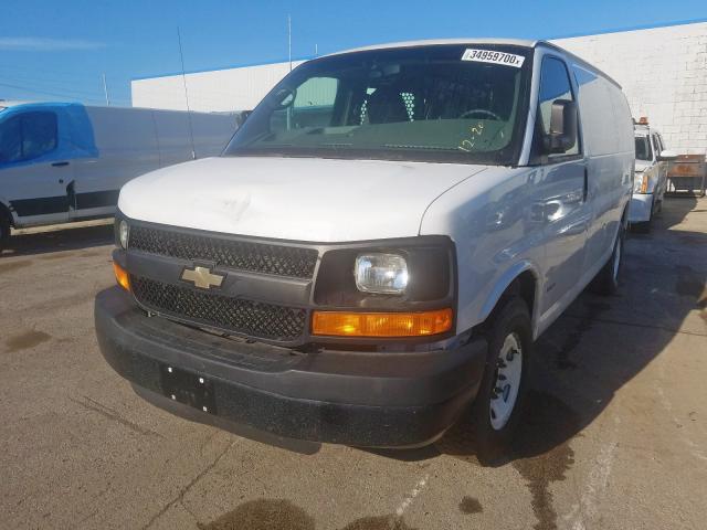 1GCWGAF12H1179661 - 2017 CHEVROLET EXPRESS G2500  photo 2