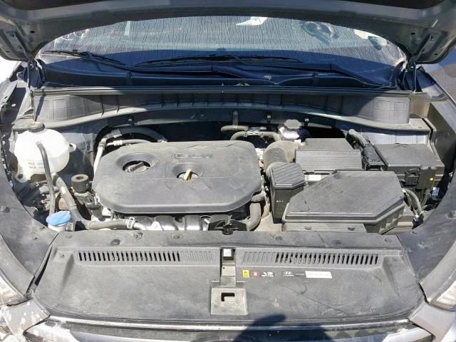 KM8J23A44HU437601 - 2017 HYUNDAI TUCSON SE GRAY photo 7