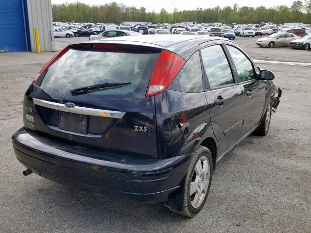 3FAFP37342R167445 - 2002 FORD FOCUS ZX5 BLACK photo 4