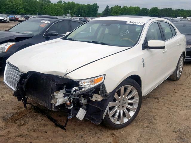 1LNHL9DR0CG805978 - 2012 LINCOLN MKS WHITE photo 2