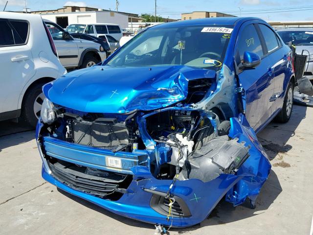 1G1JB5SH0J4124013 - 2018 CHEVROLET SONIC LS BLUE photo 2