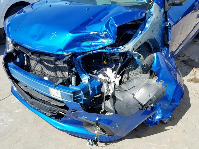 1G1JB5SH0J4124013 - 2018 CHEVROLET SONIC LS BLUE photo 9