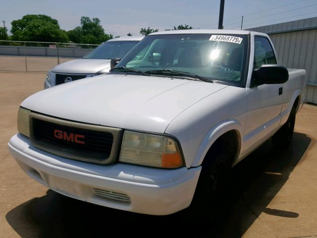 1GTCS14H638240219 - 2003 GMC SONOMA WHITE photo 2