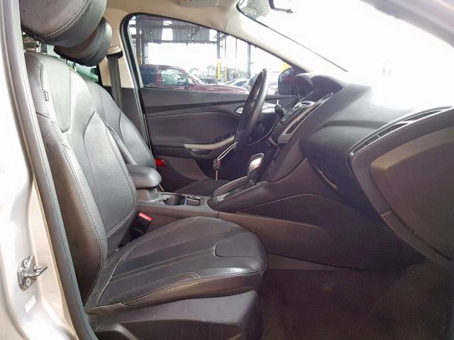 1FADP3F22DL129679 - 2013 FORD FOCUS SE SILVER photo 5