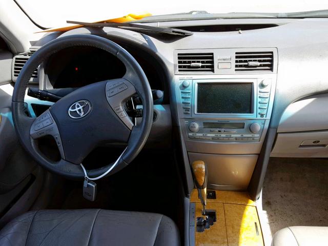 JTNBK46K173010852 - 2007 TOYOTA CAMRY NEW SILVER photo 9