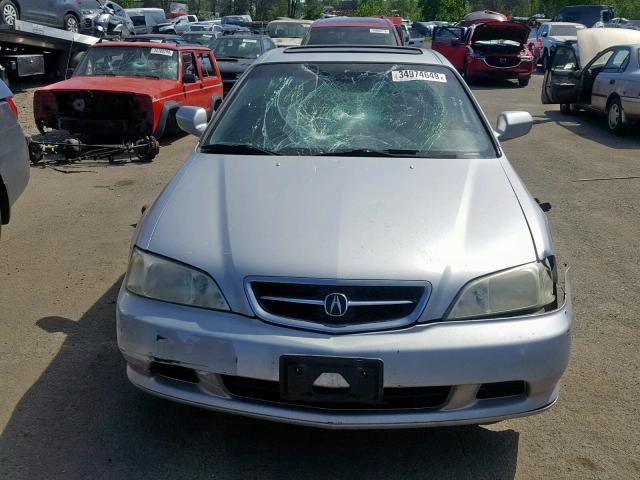 19UUA5665YA006830 - 2000 ACURA 3.2TL SILVER photo 9