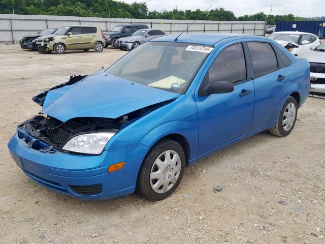 1FAFP34NX7W287017 - 2007 FORD FOCUS ZX4 BLUE photo 2