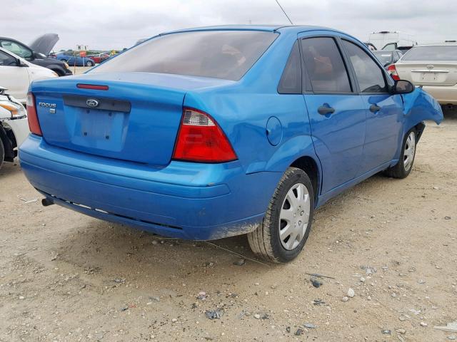 1FAFP34NX7W287017 - 2007 FORD FOCUS ZX4 BLUE photo 4