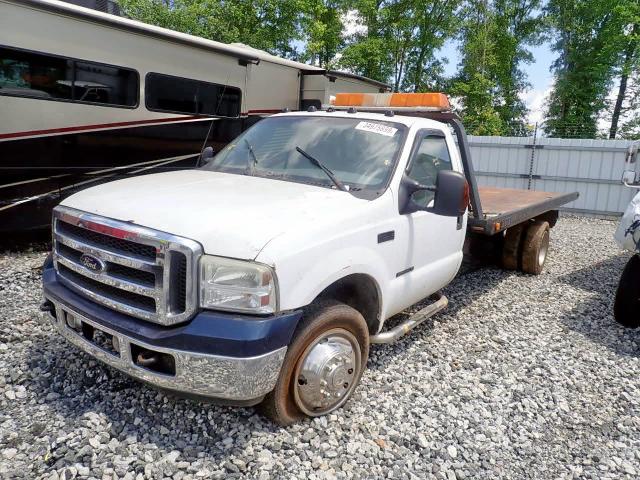 1FDAF56F6XEC84867 - 1999 FORD F550 SUPER WHITE photo 2