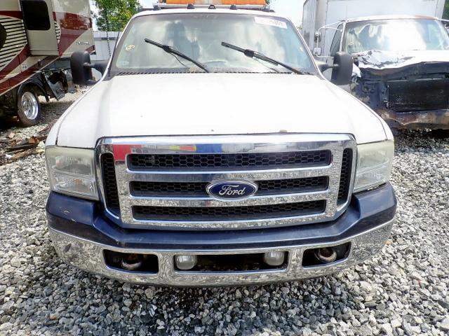 1FDAF56F6XEC84867 - 1999 FORD F550 SUPER WHITE photo 9