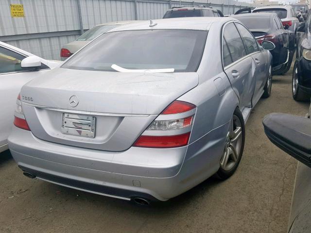 WDDNG71XX8A188074 - 2008 MERCEDES-BENZ S 550 SILVER photo 4